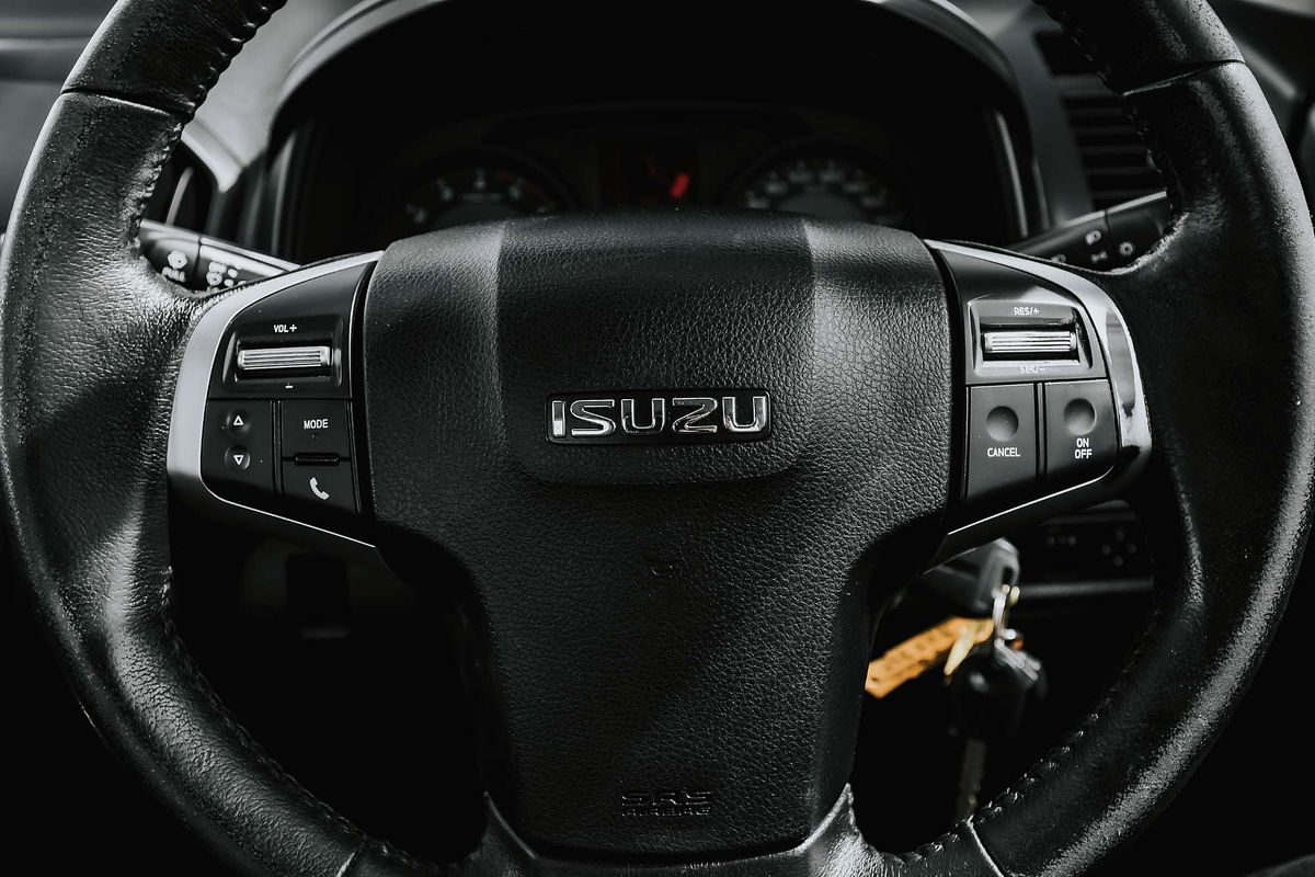 2019 Isuzu D-MAX SX High Ride Rear Wheel Drive