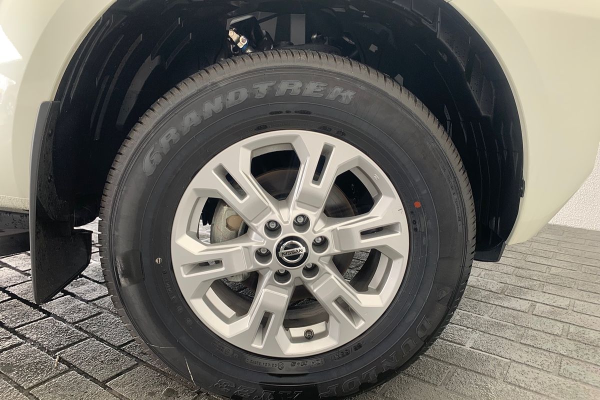 2024 Nissan Navara ST D23 4X4