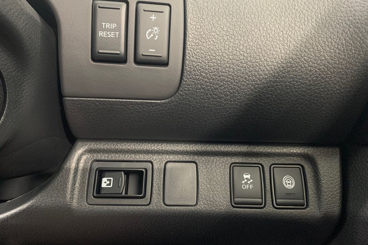 2024 Nissan Navara ST D23 4X4