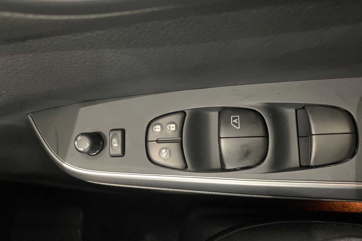 2024 Nissan Navara ST D23 4X4