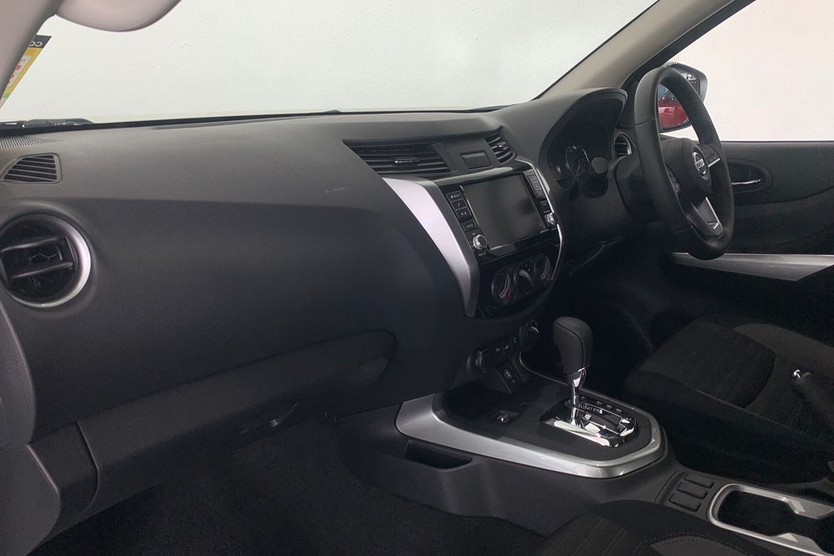 2024 Nissan Navara ST D23 4X4