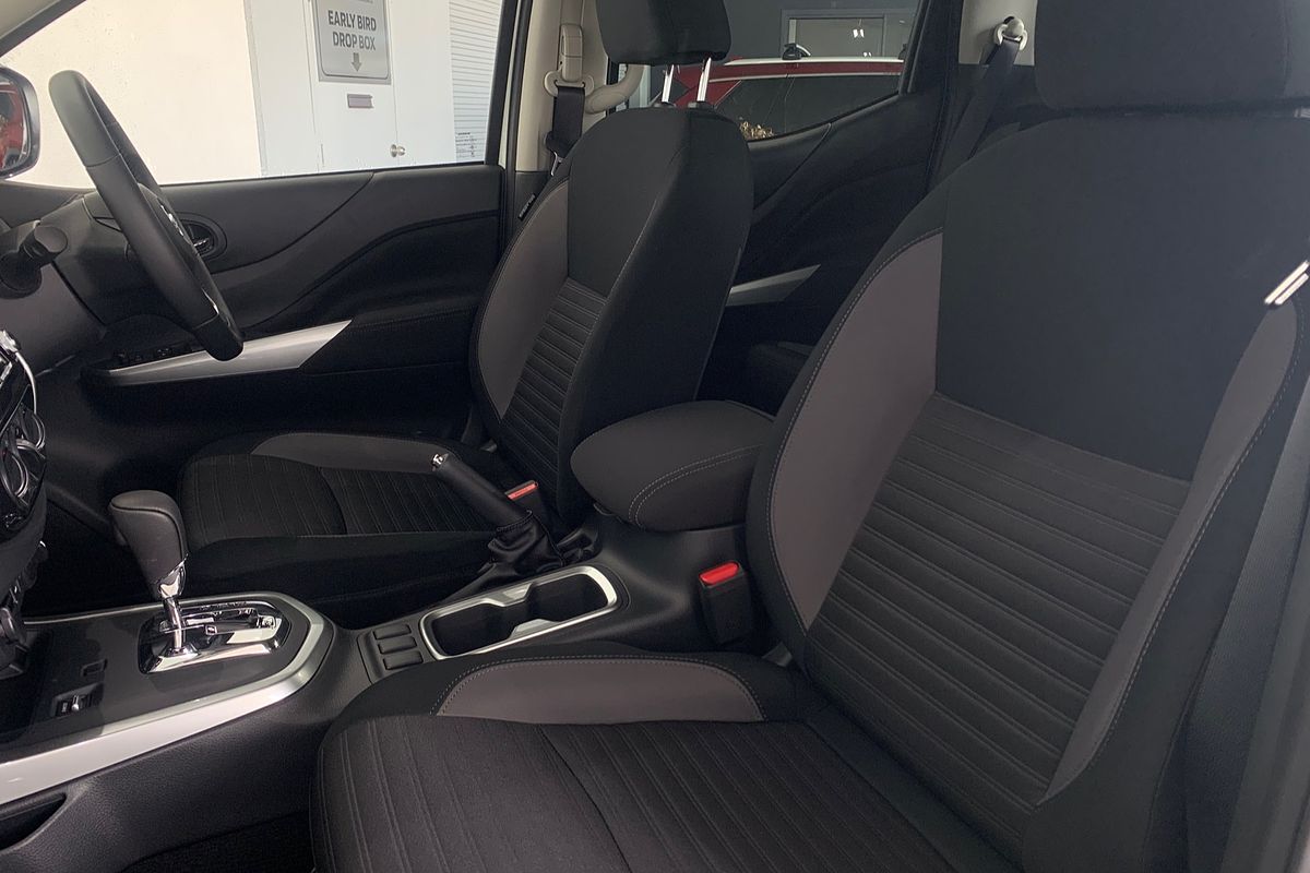 2024 Nissan Navara ST D23 4X4