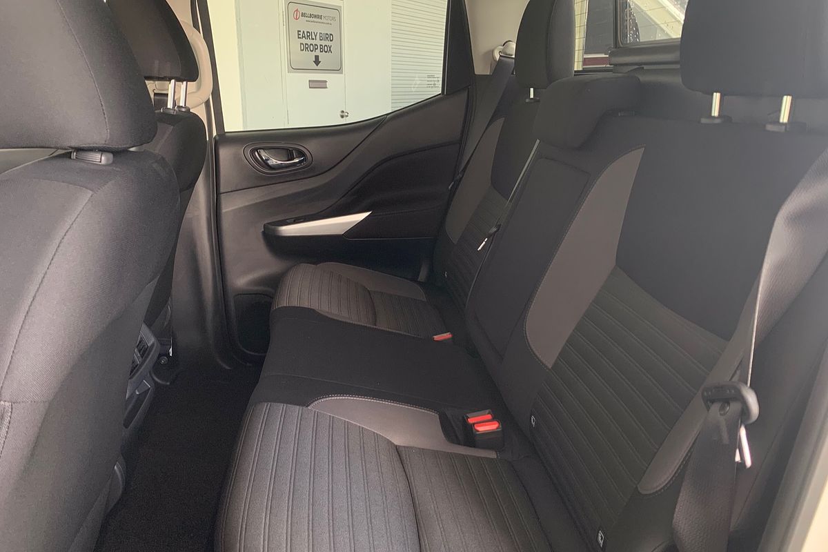 2024 Nissan Navara ST D23 4X4