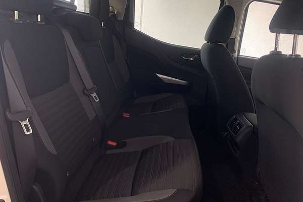 2024 Nissan Navara ST D23 4X4