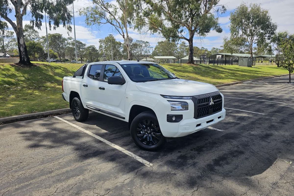 2024 Mitsubishi Triton GLX-R MV 4X4