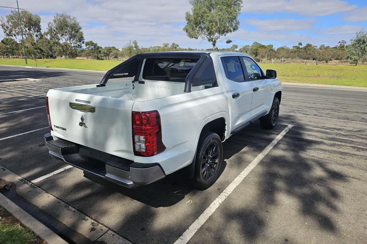 2024 Mitsubishi Triton GLX-R MV 4X4