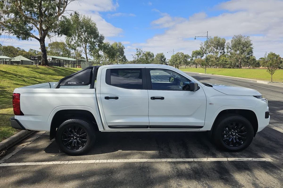 2024 Mitsubishi Triton GLX-R MV 4X4