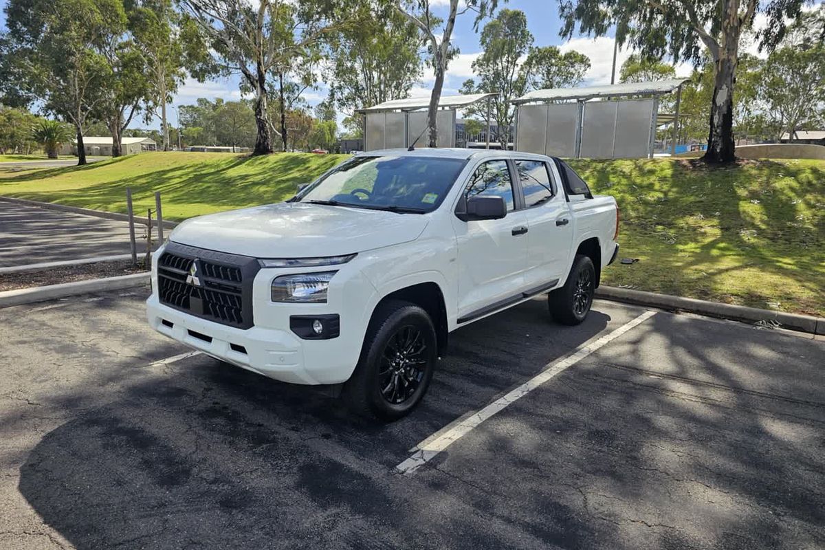 2024 Mitsubishi Triton GLX-R MV 4X4