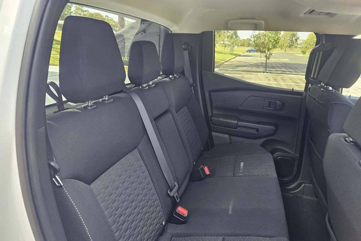 2024 Mitsubishi Triton GLX-R MV 4X4