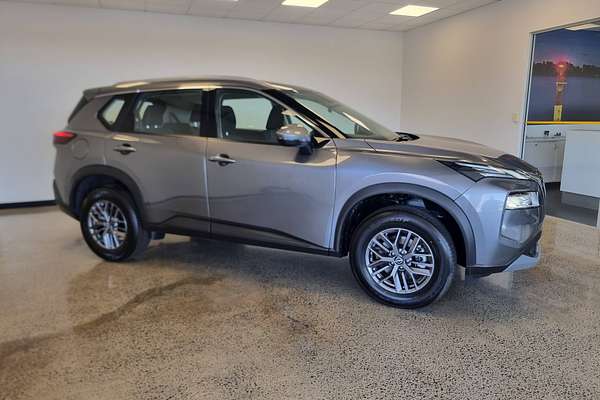 2024 Nissan X-TRAIL ST T33