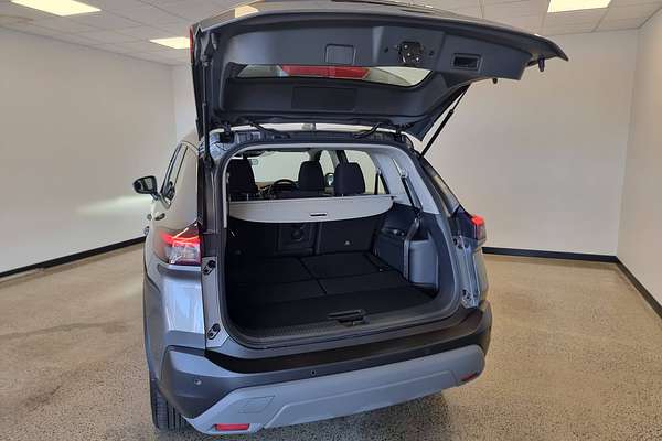 2024 Nissan X-TRAIL ST T33