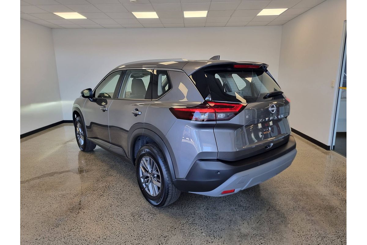 2024 Nissan X-TRAIL ST T33
