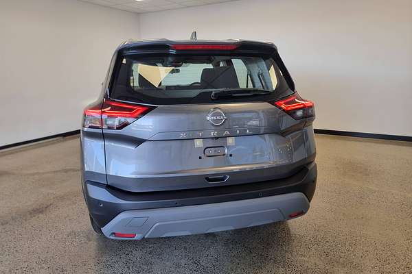 2024 Nissan X-TRAIL ST T33