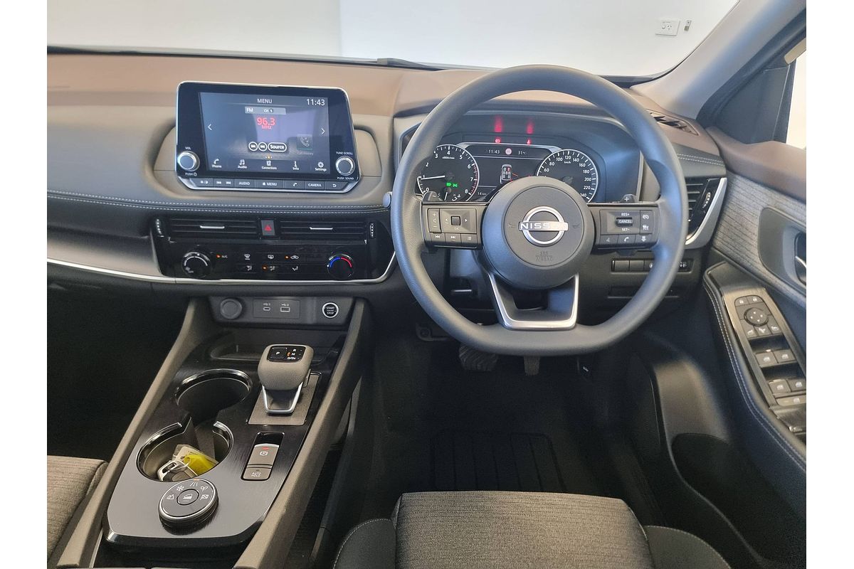 2024 Nissan X-TRAIL ST T33