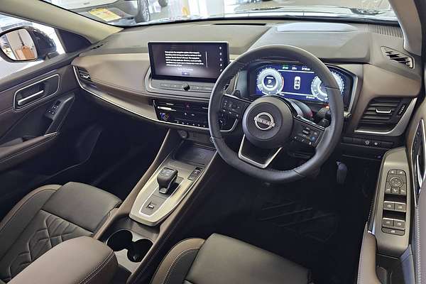 2025 Nissan QASHQAI Ti J12