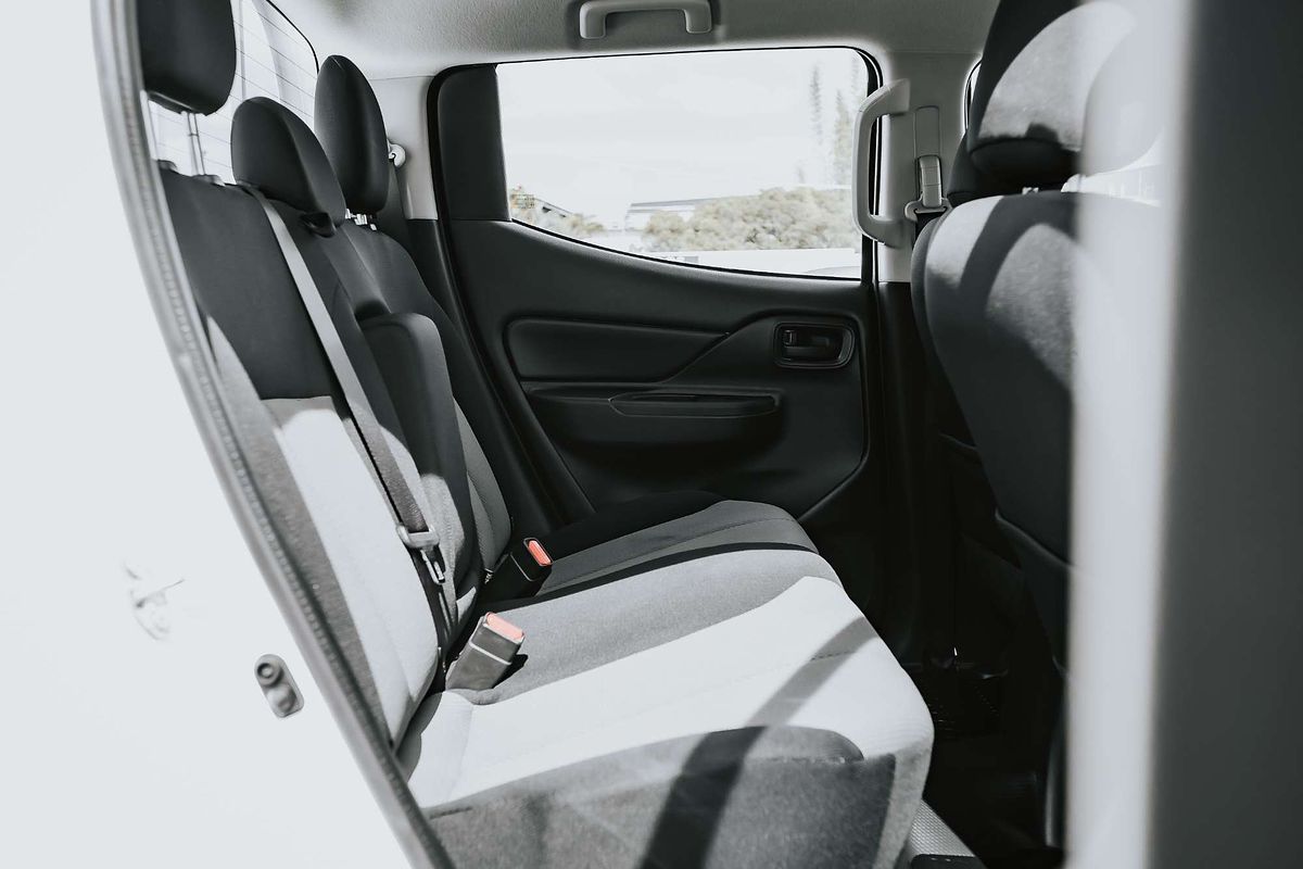 2023 Mitsubishi Triton GLX MR 4X4