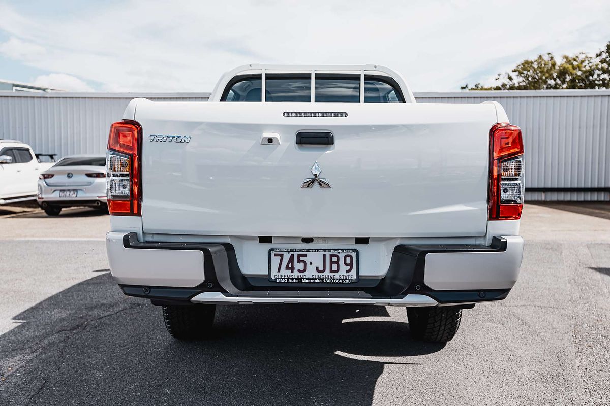 2023 Mitsubishi Triton GLX MR 4X4