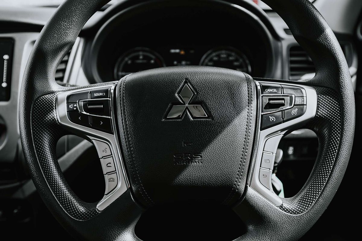 2023 Mitsubishi Triton GLX MR 4X4