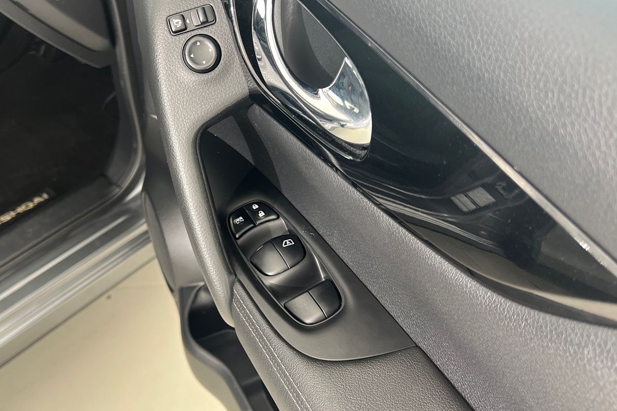 2017 Nissan QASHQAI Ti J11