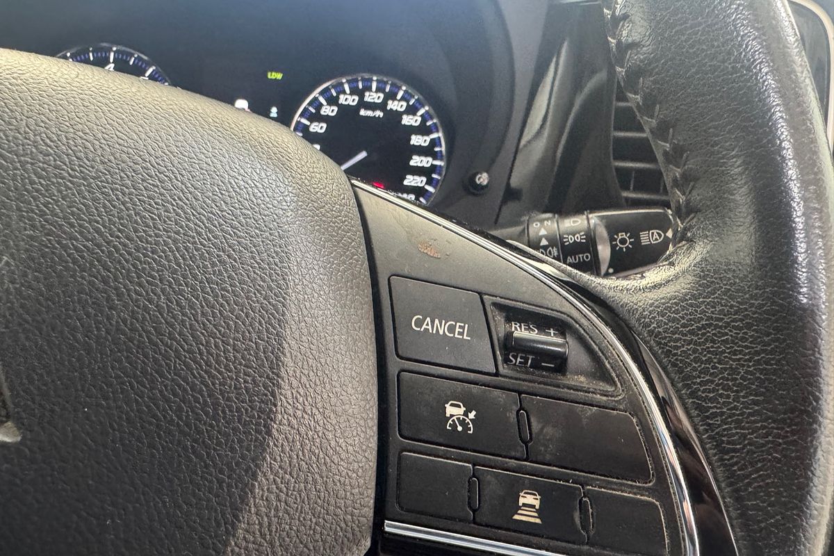 2017 Mitsubishi Outlander LS ZK