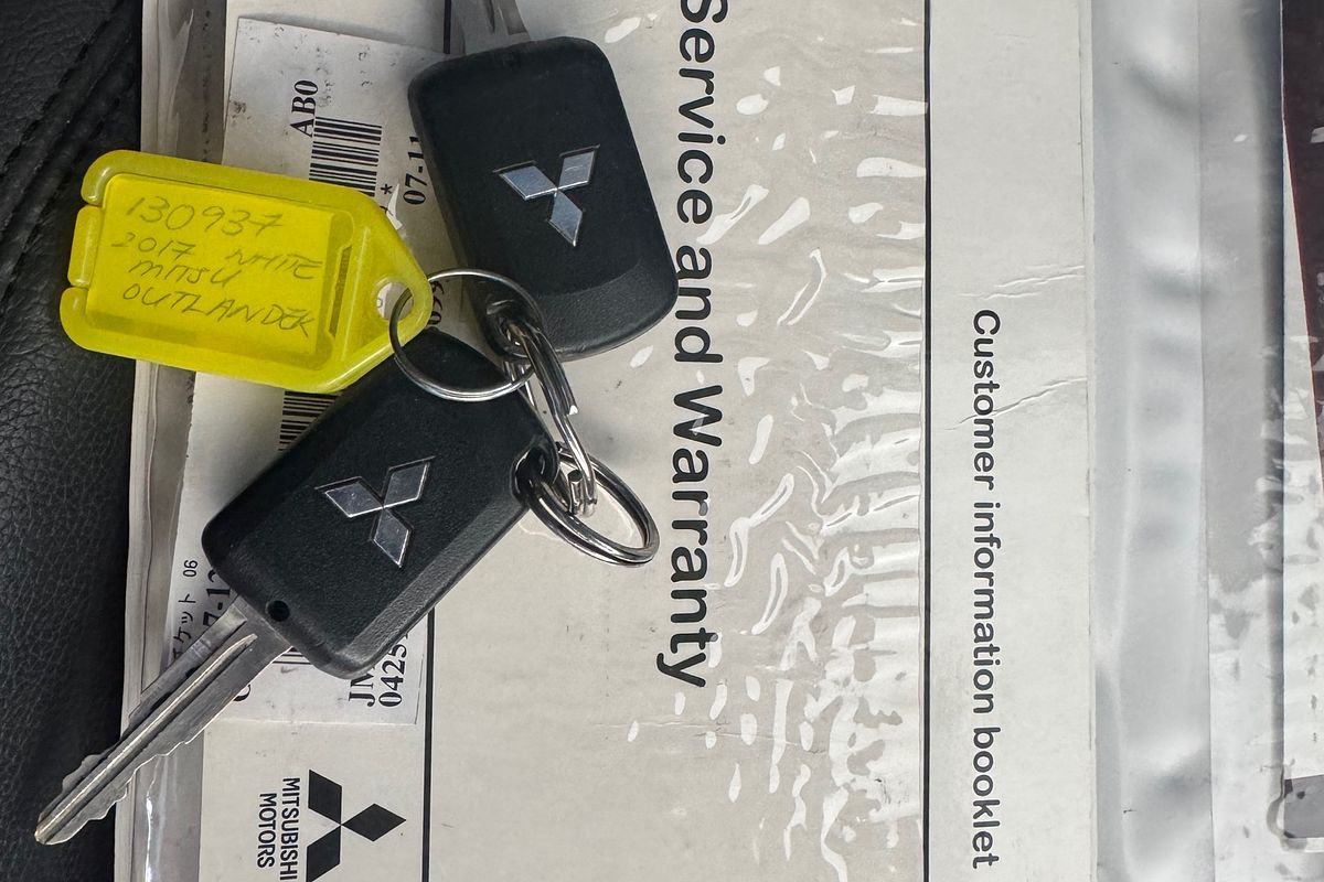 2017 Mitsubishi Outlander LS ZK