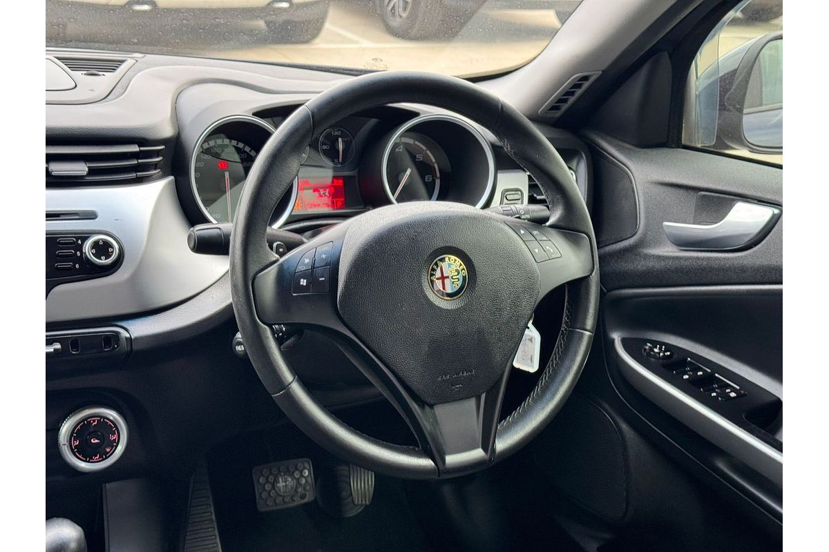 2014 Alfa Romeo Giulietta Progression JTD-M Series 0