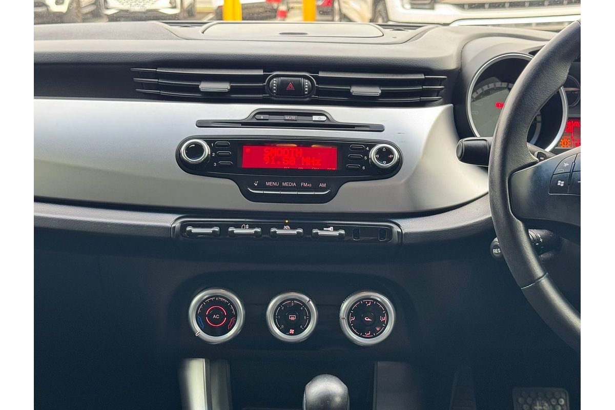 2014 Alfa Romeo Giulietta Progression JTD-M Series 0