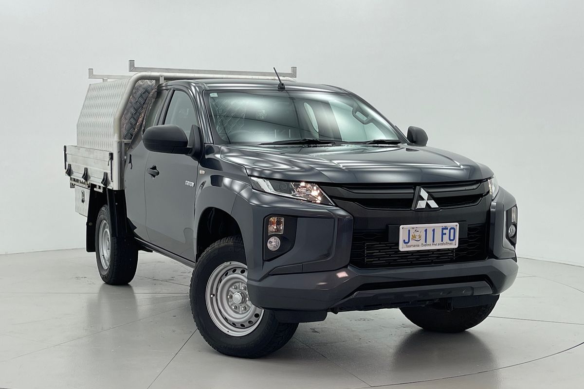 2020 Mitsubishi MR Triton GLX 2.4L D 6M/T 4X4 
