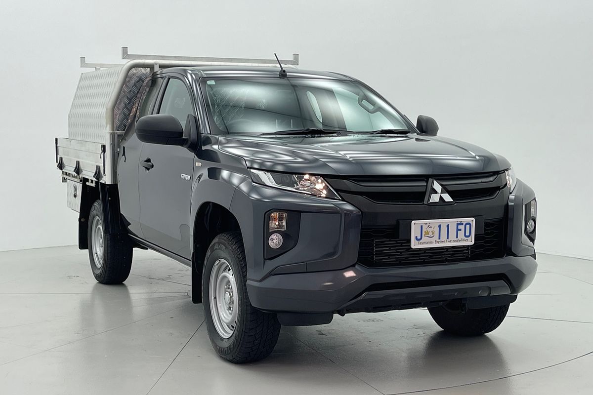 2020 Mitsubishi MR Triton GLX 2.4L D 6M/T 4X4 