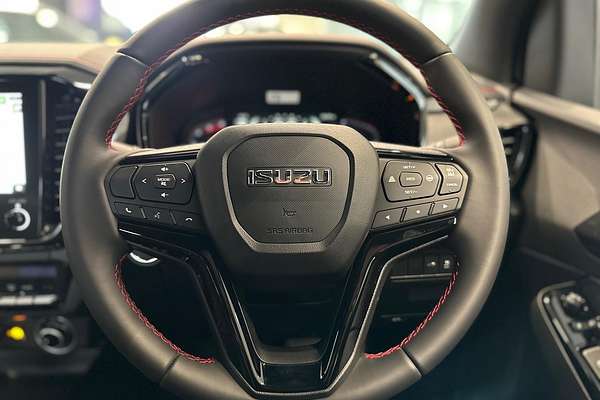 2025 Isuzu D-MAX X-TERRAIN 4X4