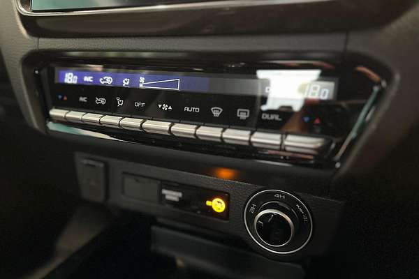 2025 Isuzu D-MAX X-TERRAIN 4X4