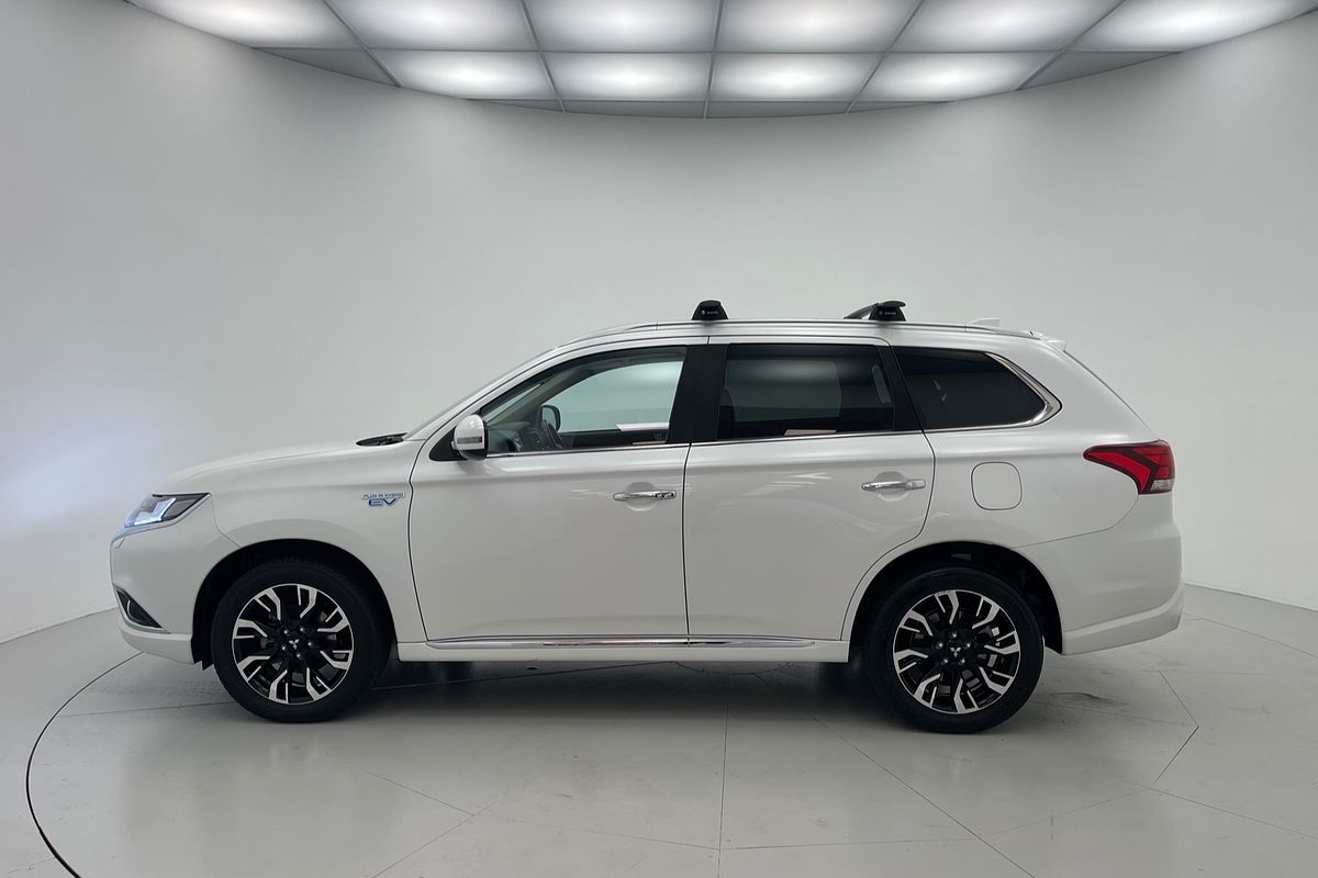2018 Mitsubishi Outlander PHEV LS ZK