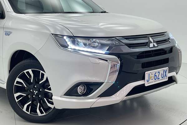 2018 Mitsubishi Outlander PHEV LS ZK