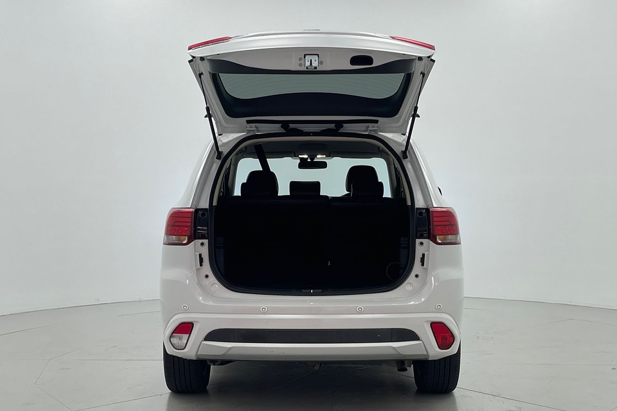 2018 Mitsubishi Outlander PHEV LS ZK