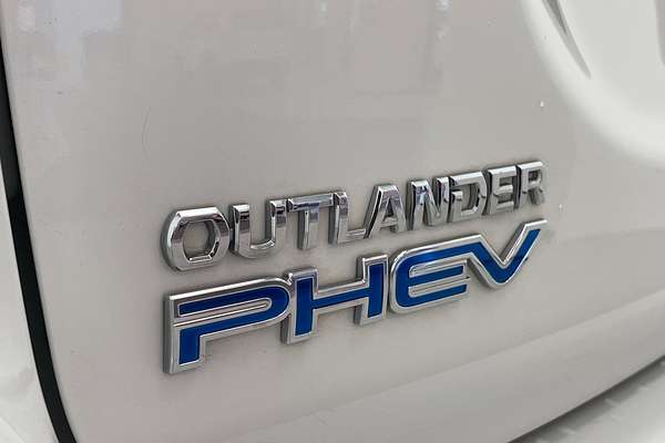 2018 Mitsubishi Outlander PHEV LS ZK