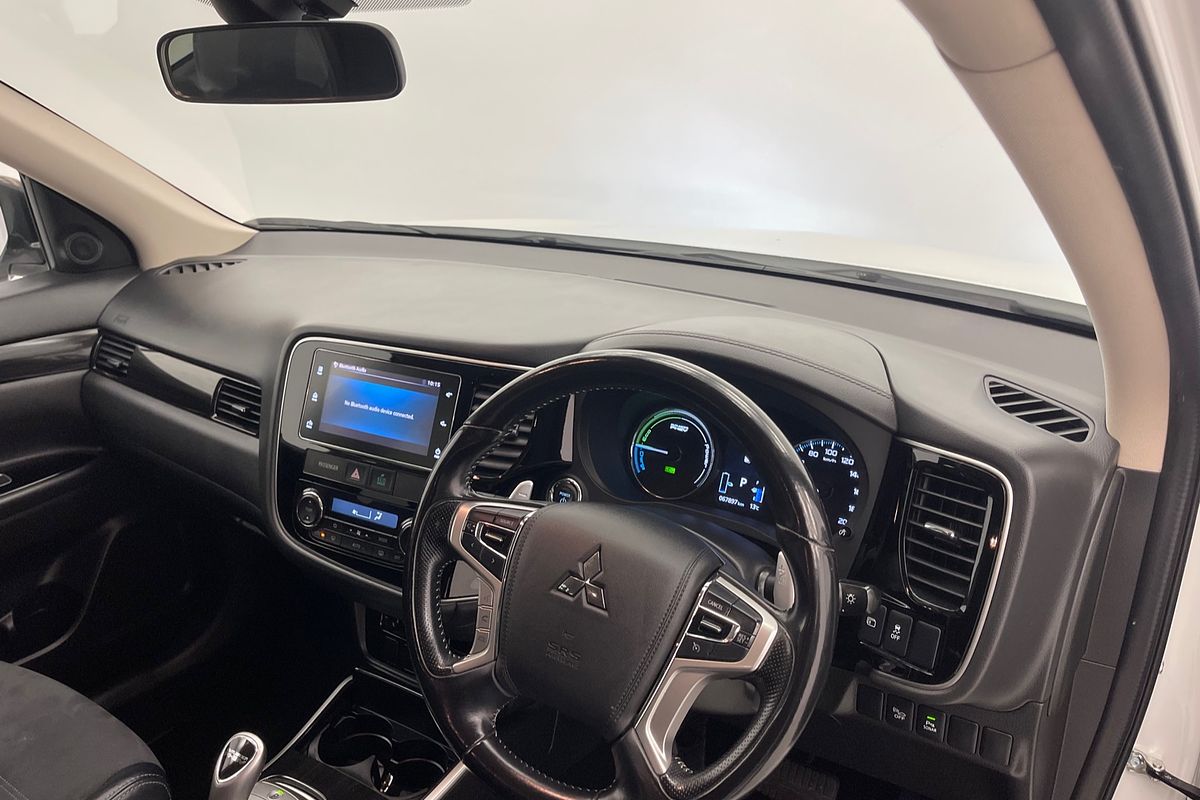 2018 Mitsubishi Outlander PHEV LS ZK