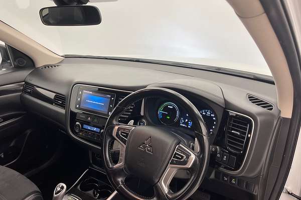 2018 Mitsubishi Outlander PHEV LS ZK