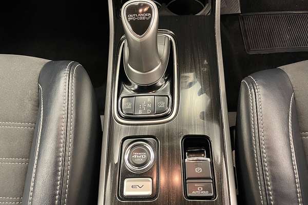 2018 Mitsubishi Outlander PHEV LS ZK