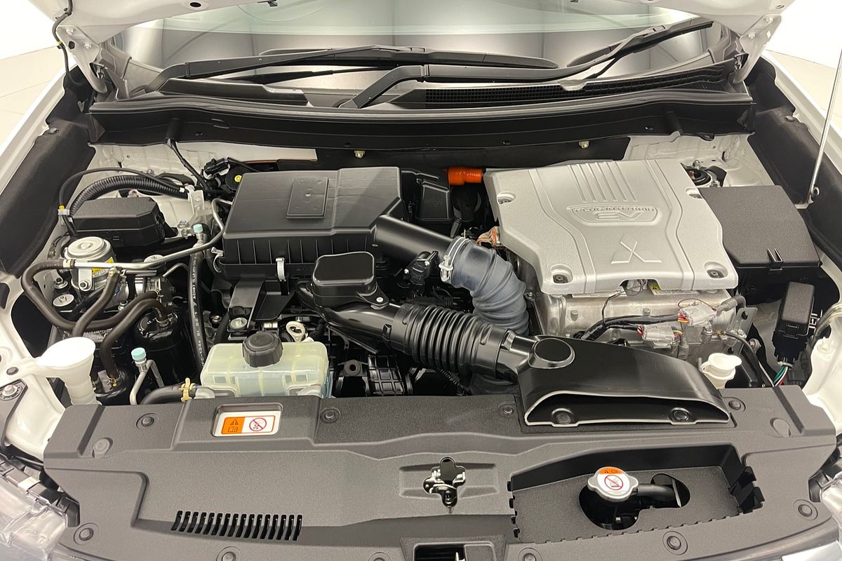 2018 Mitsubishi Outlander PHEV LS ZK
