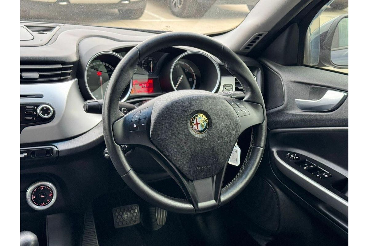 2014 Alfa Romeo Giulietta Progression JTD-M Series 0