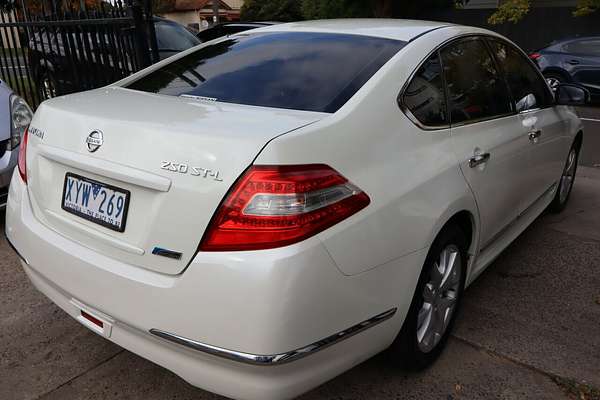 2010 Nissan Maxima 250 ST-L J32