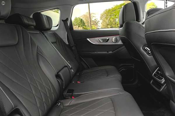 2025 Chery Tiggo 8 Pro Max Ultimate AWD T31