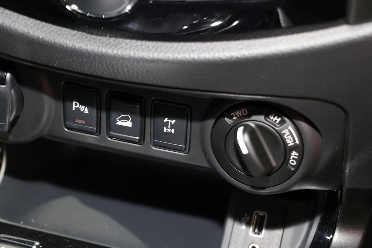 2024 Nissan Navara PRO-4X D23 4X4