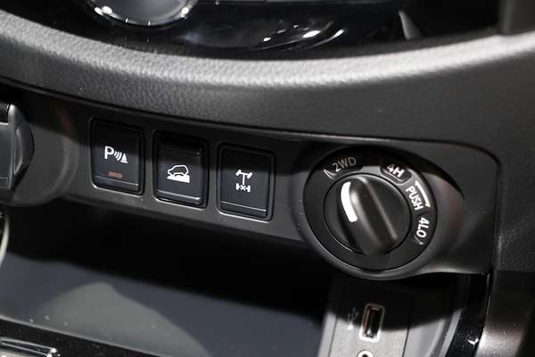 2024 Nissan Navara PRO-4X D23 4X4