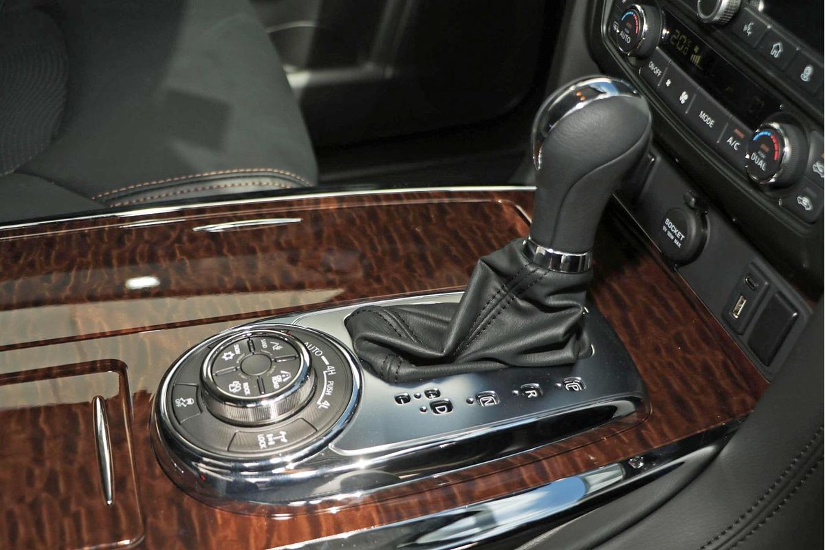 2024 Nissan Patrol Ti Y62