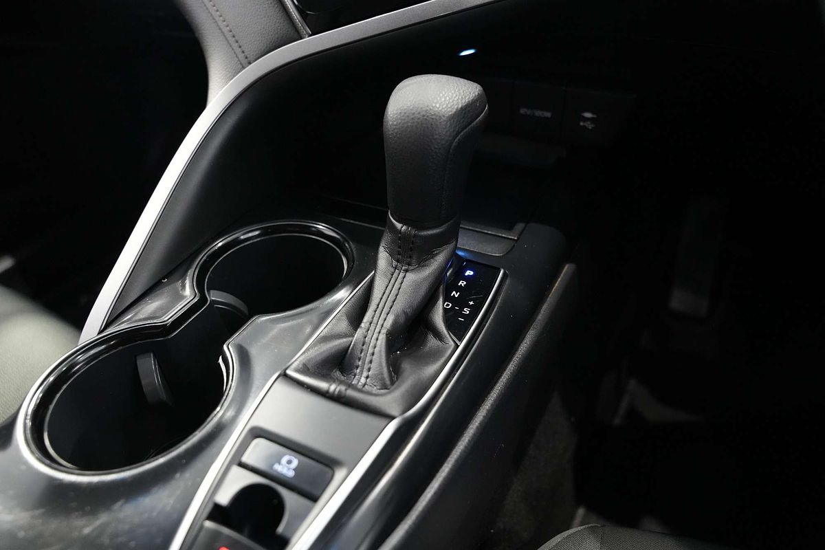 2018 Toyota Camry Ascent ASV70R