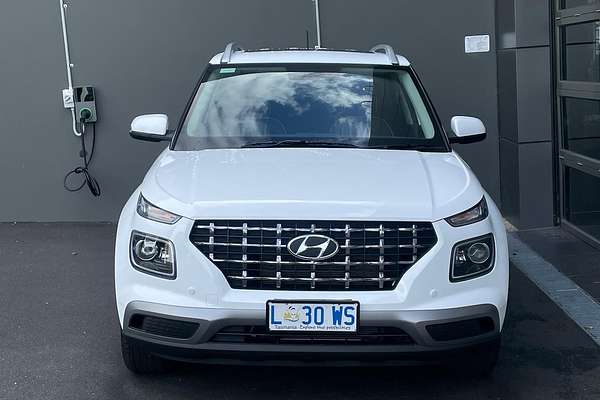 2024 Hyundai Venue Elite QX.V5