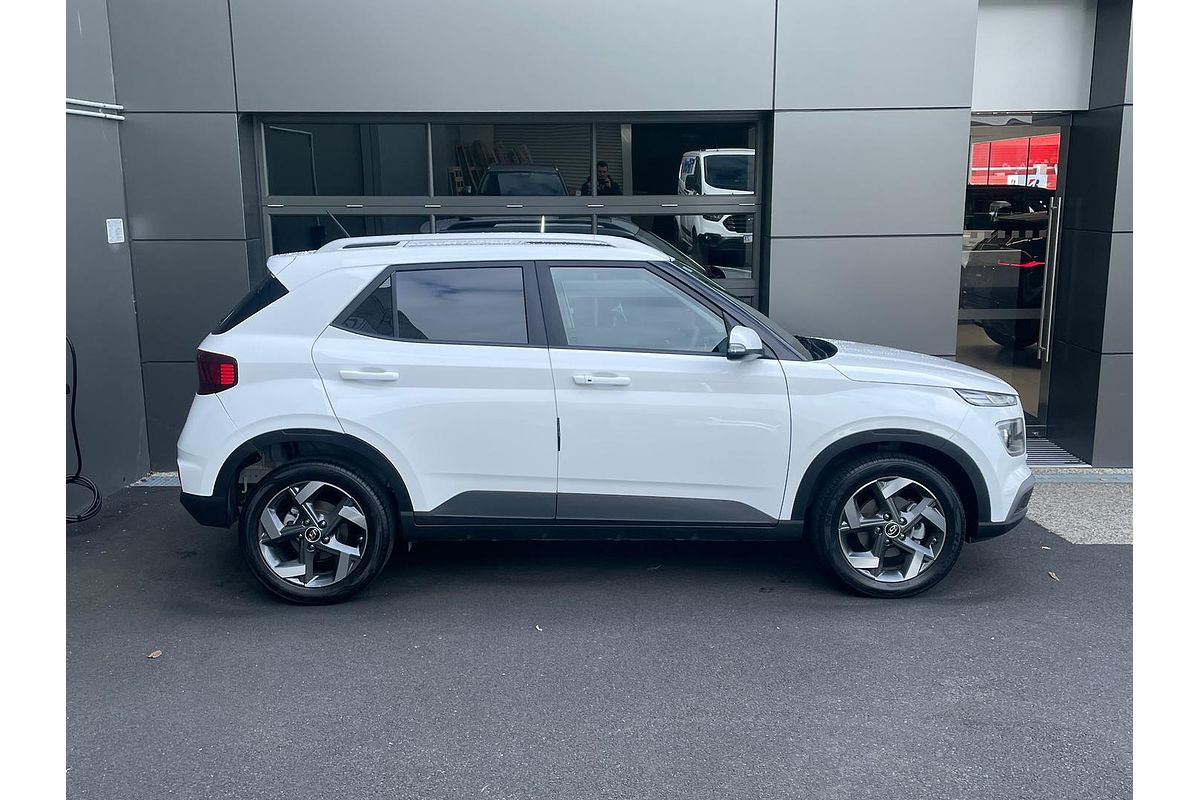 2024 Hyundai Venue Elite QX.V5