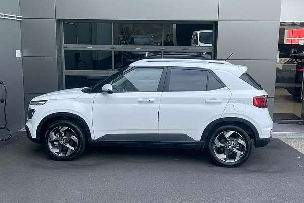 2024 Hyundai Venue Elite QX.V5