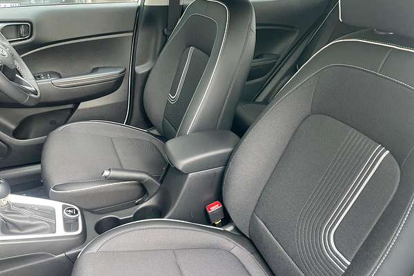 2024 Hyundai Venue Elite QX.V5